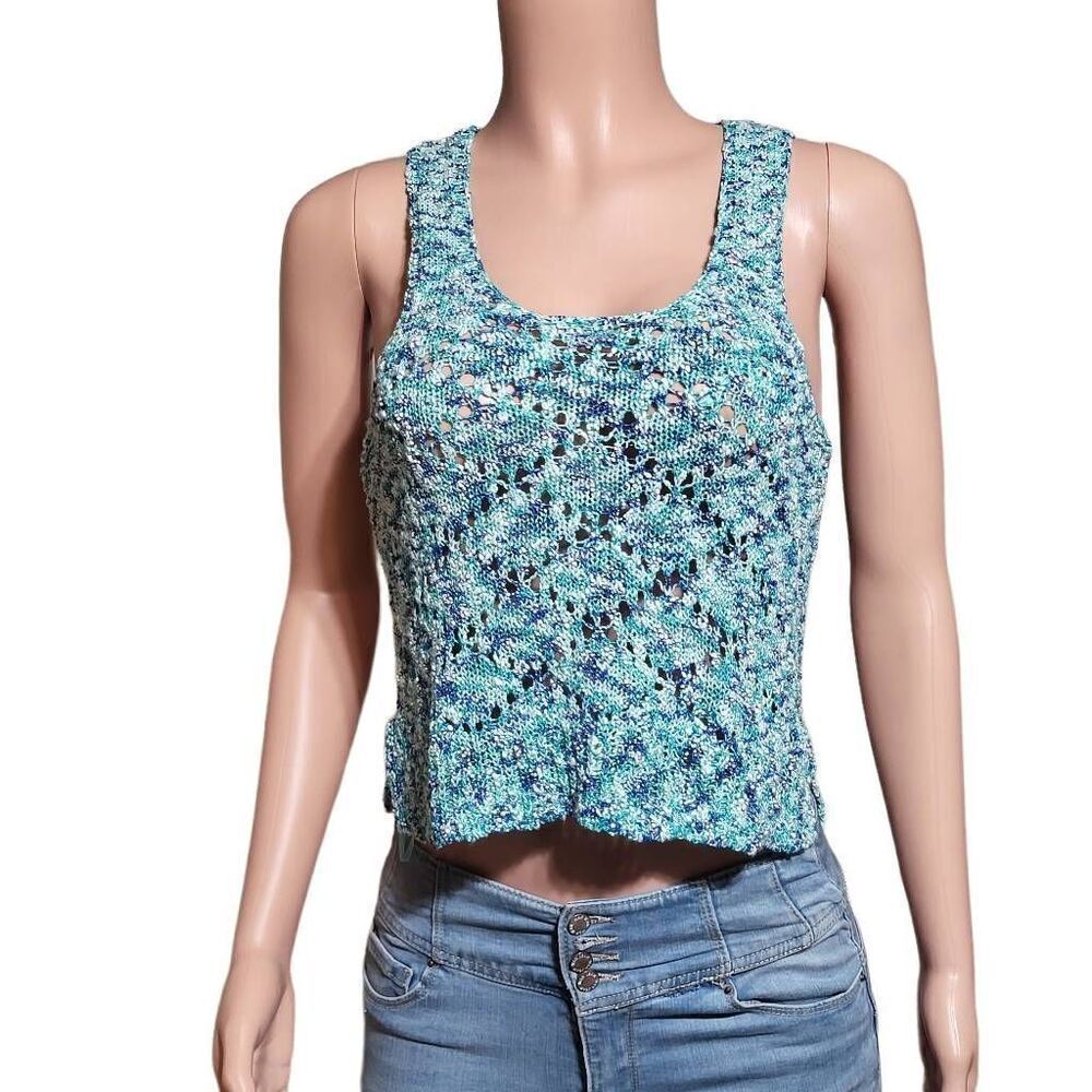 Asymmetrical crew neck water blue sleeveless crochet tank top M